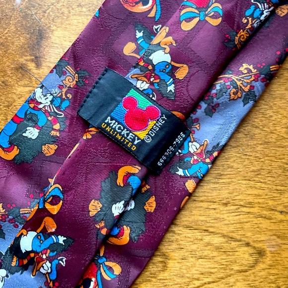 Disney Christmas/Holiday Tie - Picture 2 of 3